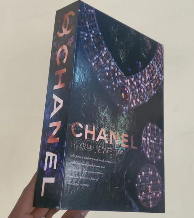 Hard Gloss Opening Decor Book - thumbnail 4