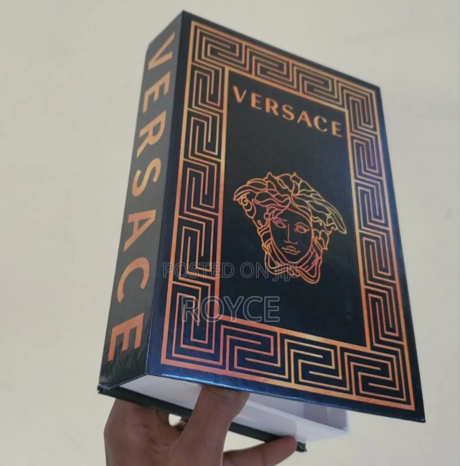 Hard Gloss Opening Decor Book