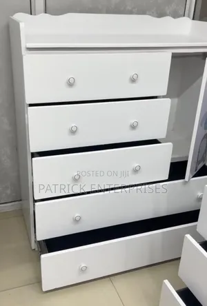 Modern Kid's Chest of Drawers 4 by 4 Fitts