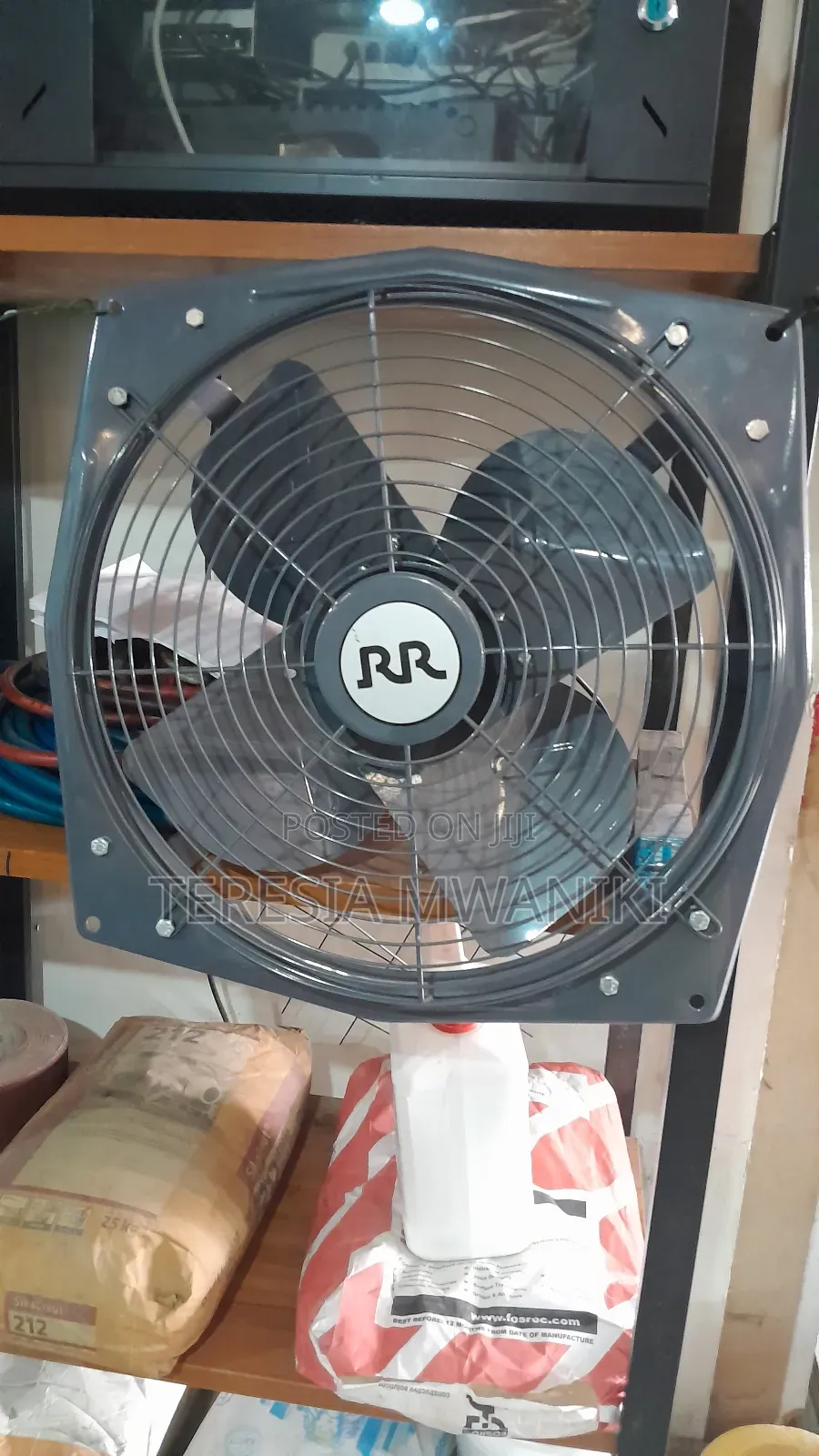 Exhust Fan With Grill 18"