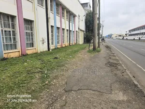 Old Godown for Sale on 0.5acre
