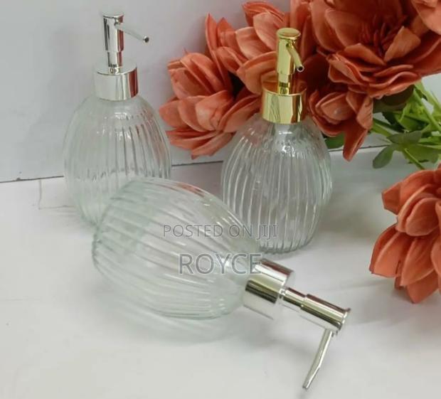 Glass Soap Dispnser-500ml - thumbnail 3