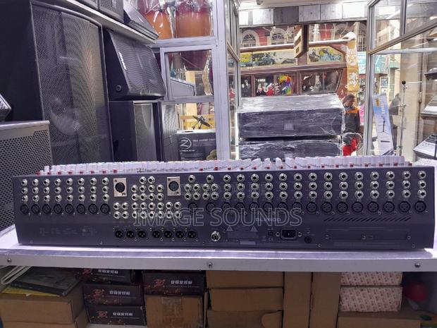 24channel Passive Mixer Console Allen and Heath GL2400 - thumbnail 2