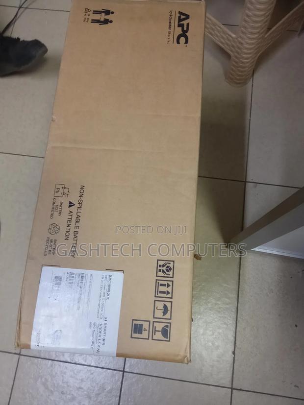 APC Smart-Ups C 1000va LCD RM 2U 230V [With Smart Connect] - main view