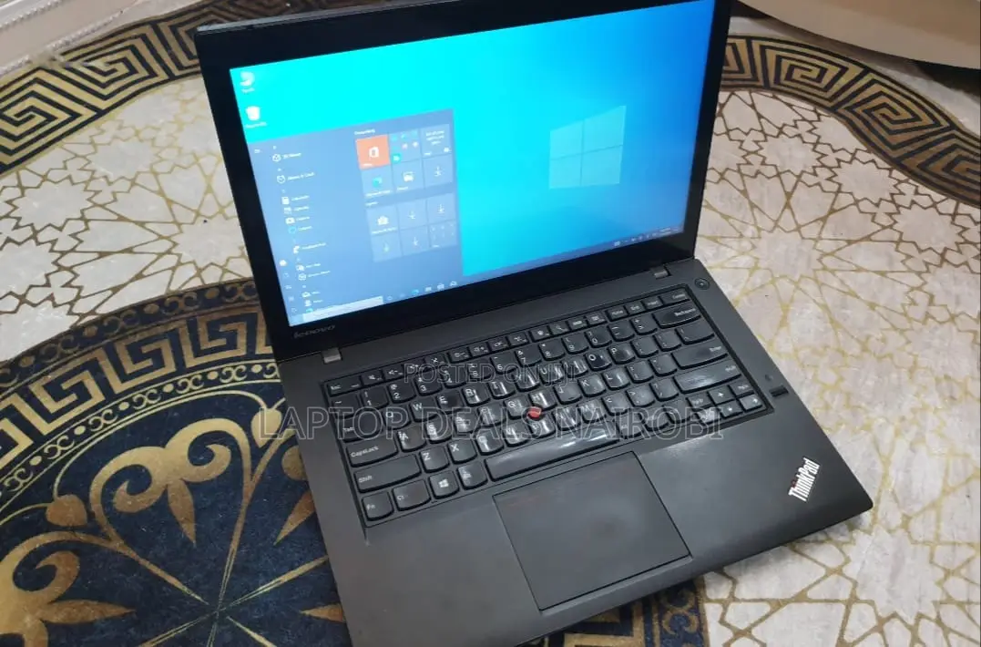 Laptop HP 8GB HDD+SSD 500GB
