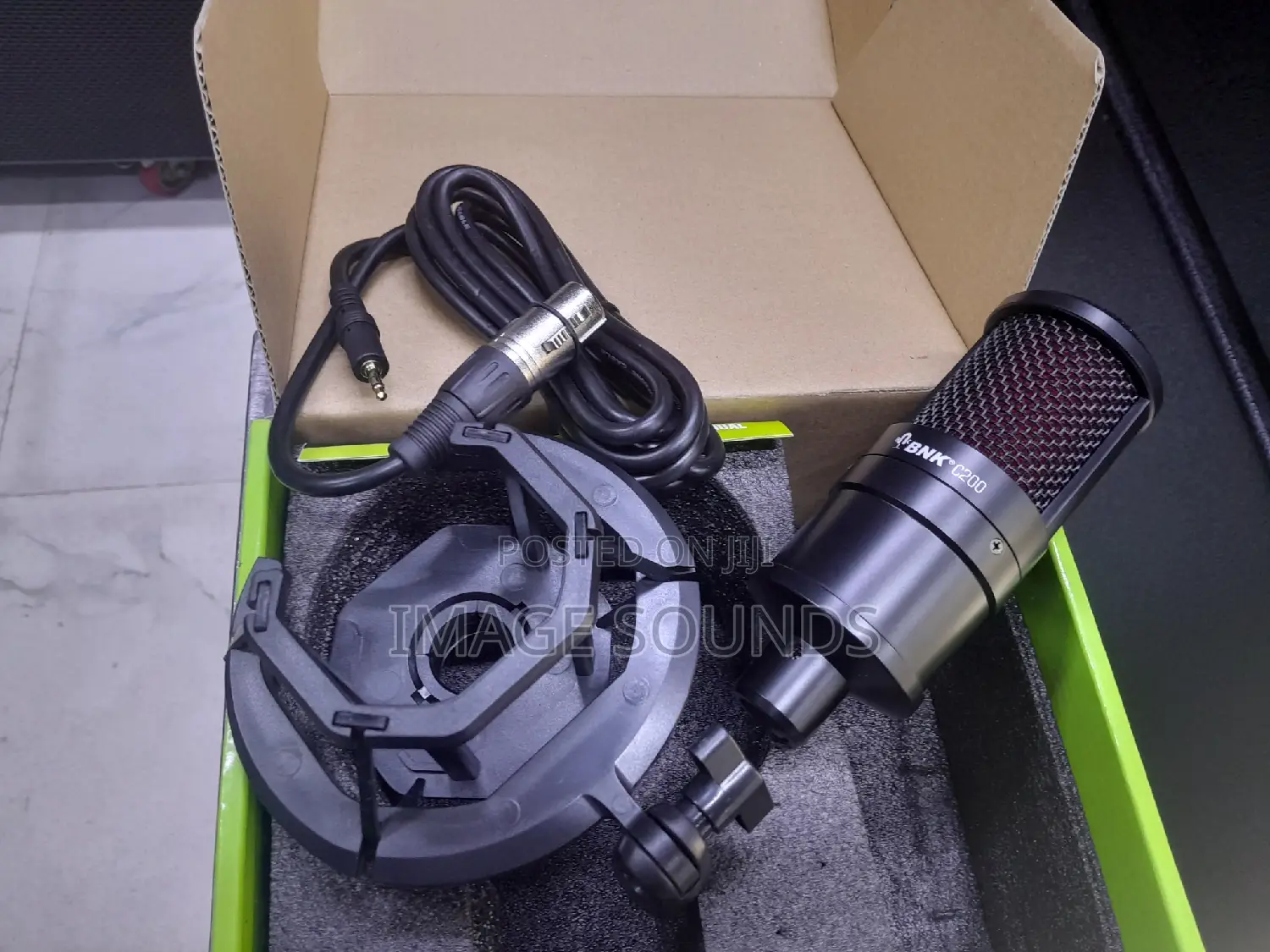Mini Studio Set : Mic, Cable and Shock Mount