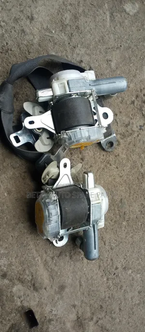 Toyota Harrier Seat Belts