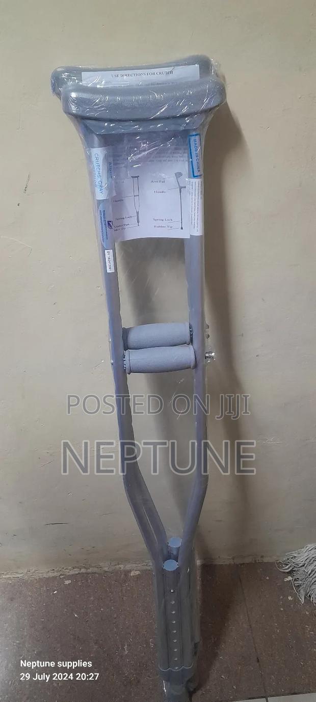 Underarm/Armpit/Axillary Crutch - main view