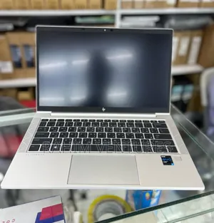 Laptop HP EliteBook 830 G8 16GB Intel Core i7 SSD 512GB
