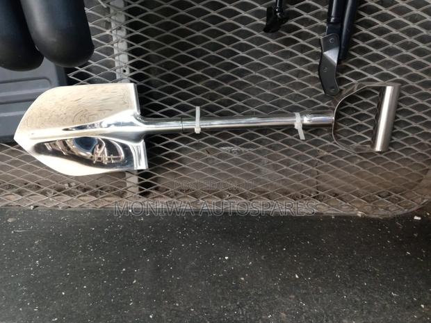 Universal Decoration/Spare Tyre Lock Chrome Spade