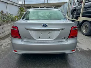 Toyota Axio 1.5 X 2WD 2017 Silver