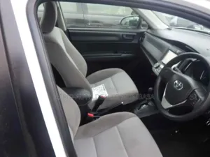 Toyota Axio 1.5 X 2WD 2017 Silver