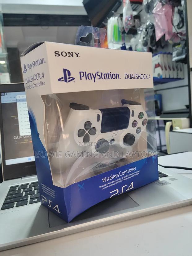 Ps4 Controller Brand New White - thumbnail 3
