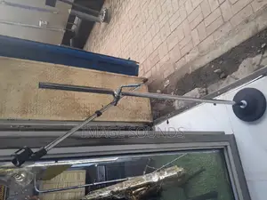Metallic Stand Heavy With Round Base