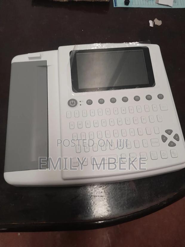 Ecg Machine - thumbnail 3