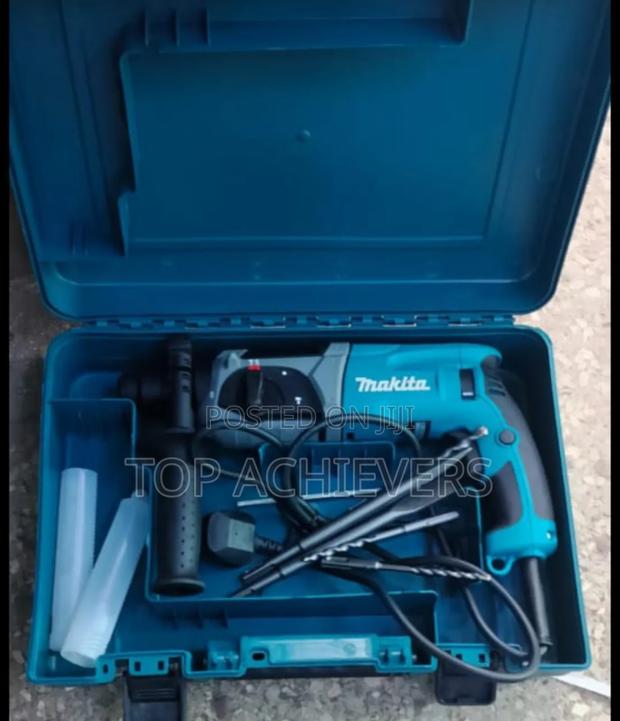 Makita Rotary Hammer Drill 800w - main view