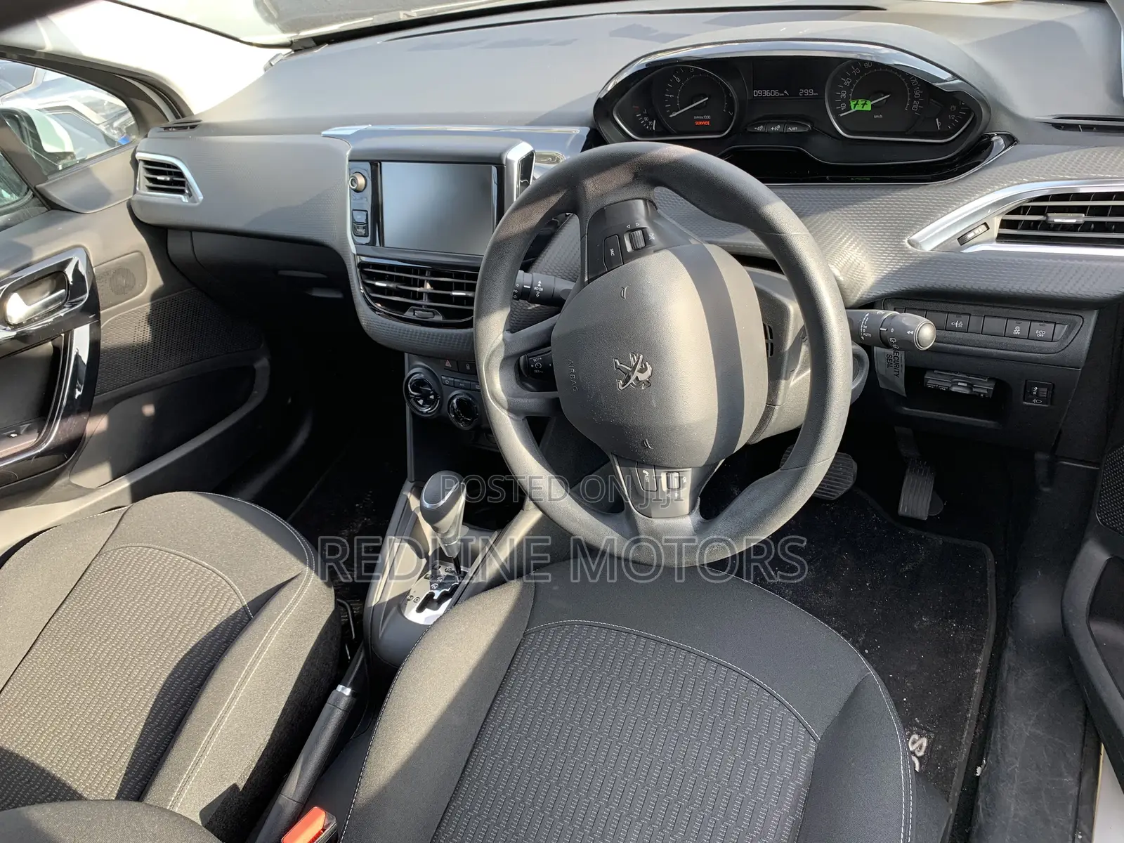 Peugeot 208 2017 White