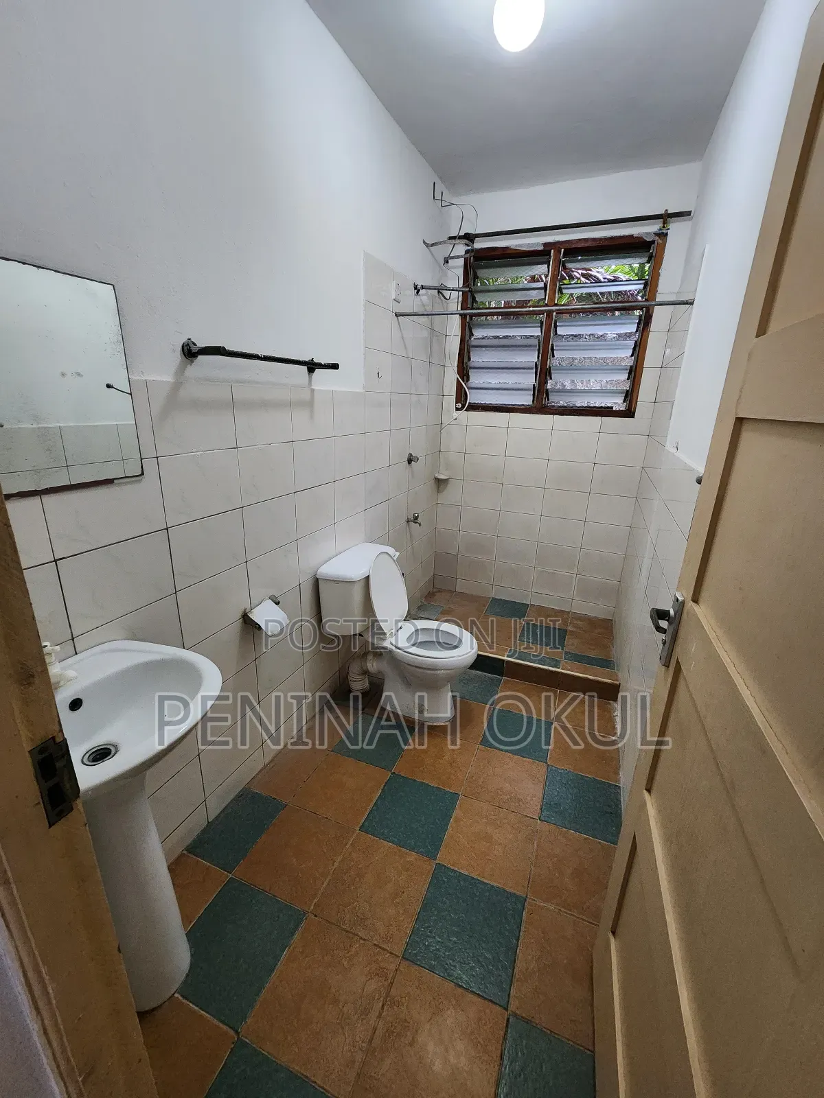 5bdrm Apartment in Mtwapa for sale