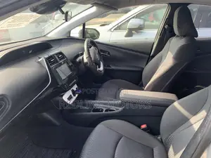 Toyota Prius 2016 Silver