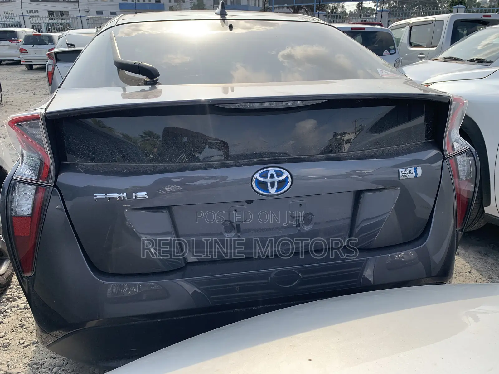 Toyota Prius Two Eco 2017 Gray