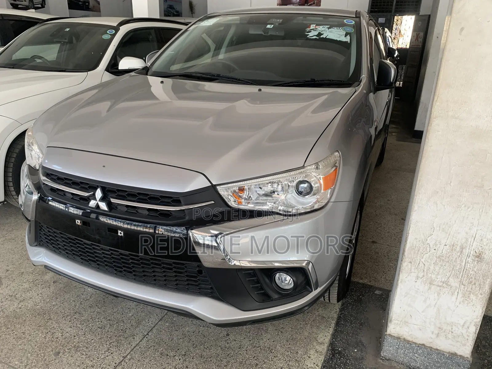 Mitsubishi RVR 2019 Silver