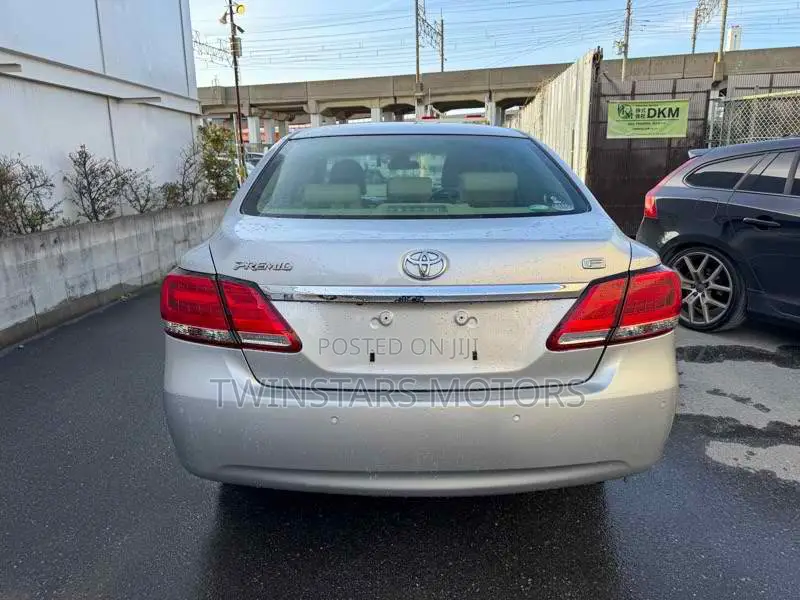 Toyota Premio 1.5 FWD 2018 Silver