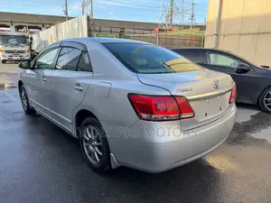 Toyota Premio 1.5 FWD 2018 Silver