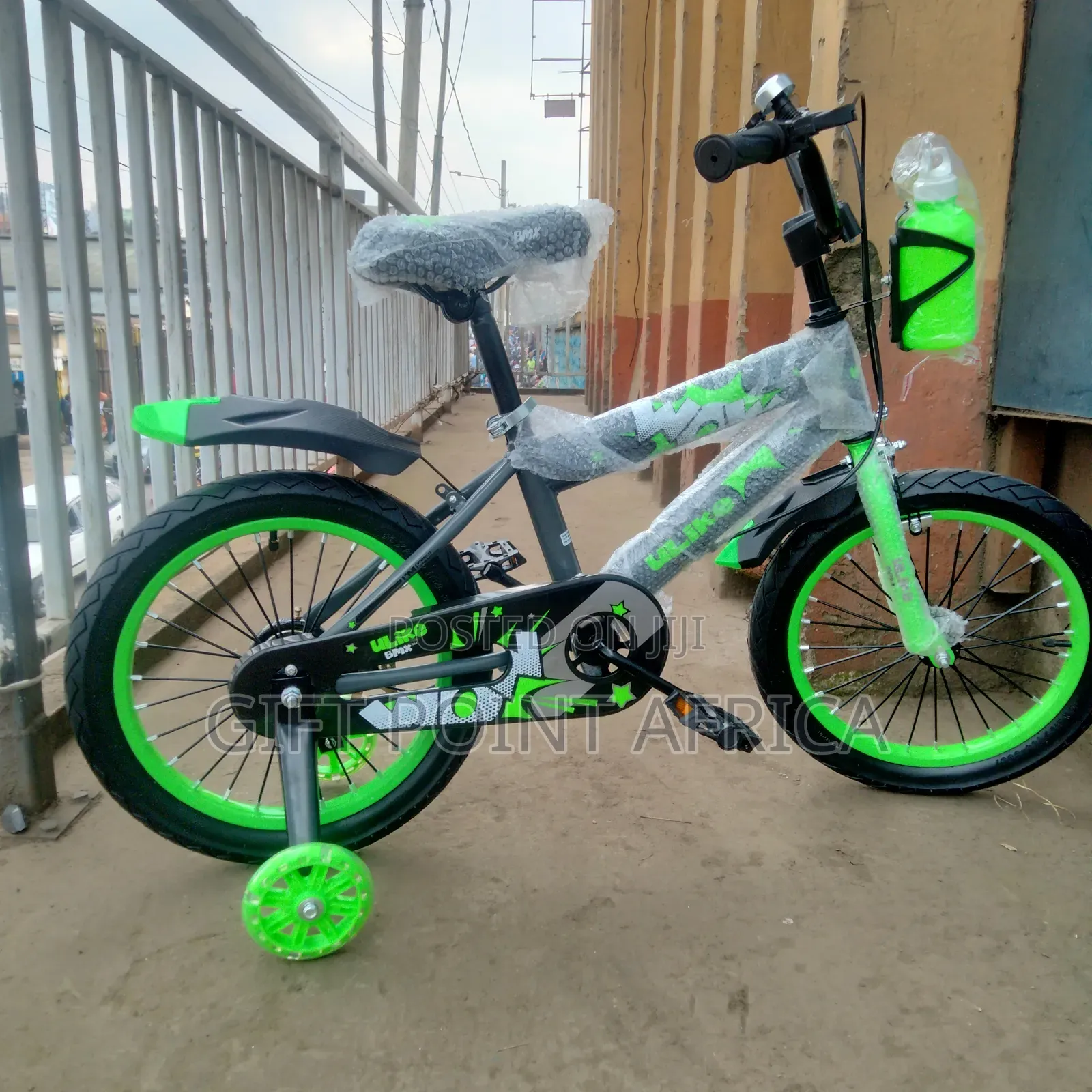 Green Size 16" Kids Bikes With Training Wheels