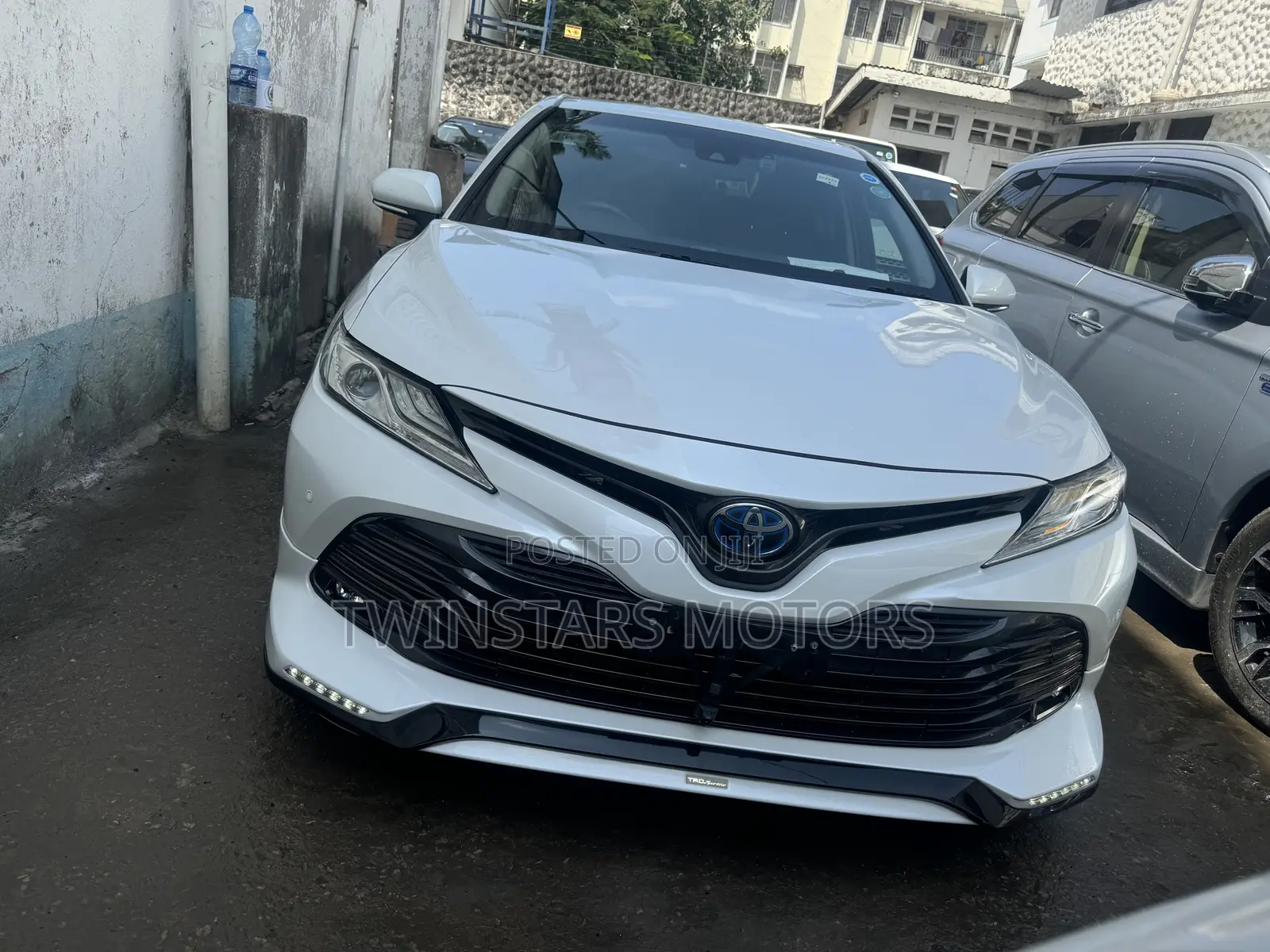 Toyota Camry 2018 White