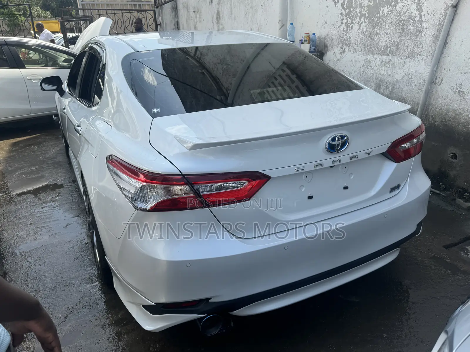 Toyota Camry 2018 White