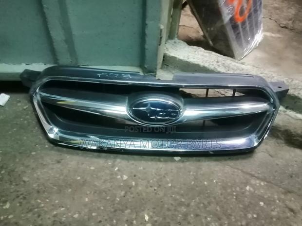 Subaru Legacy Bl5/Bp5 Front Radiator Grille, Clean Ex Japan - thumbnail 2