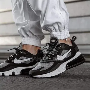 Airmax React 720