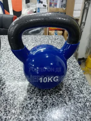 10kg Vinyl Coated Cast Iron Kettlebell Cross Body Workout