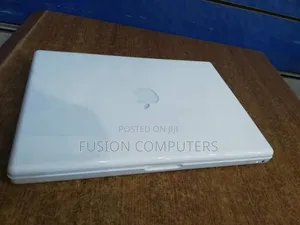 Laptop Apple MacBook Pro 2GB Intel Core 2 Duo HDD 250GB