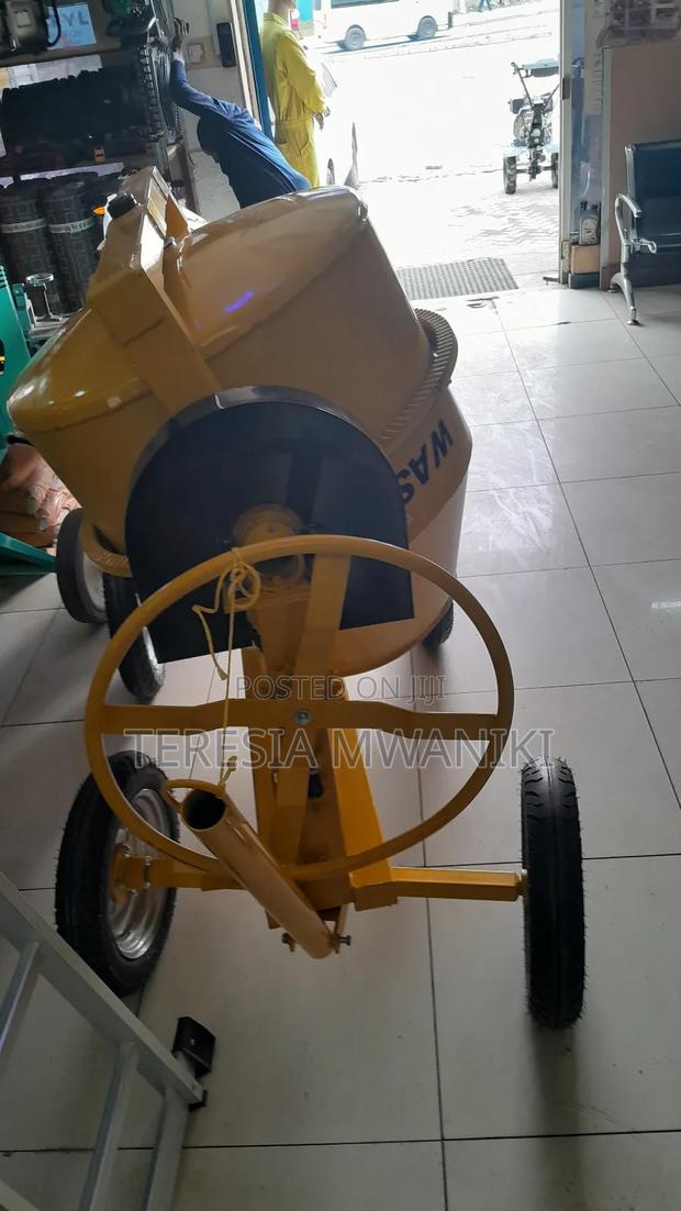 Wasp Heavy Duty Concrete Mixer - main view