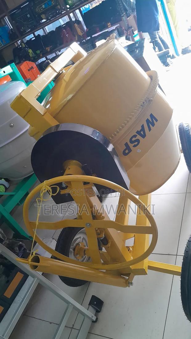 Wasp Heavy Duty Concrete Mixer - thumbnail 2