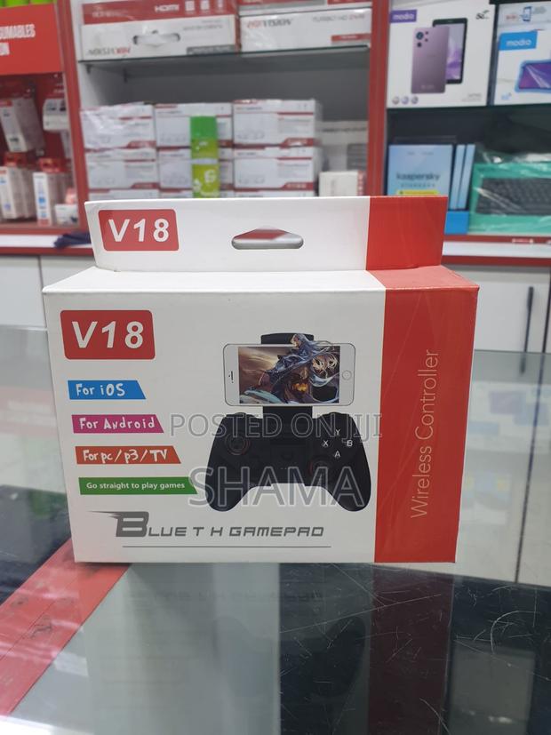 V18 Gaming Controller