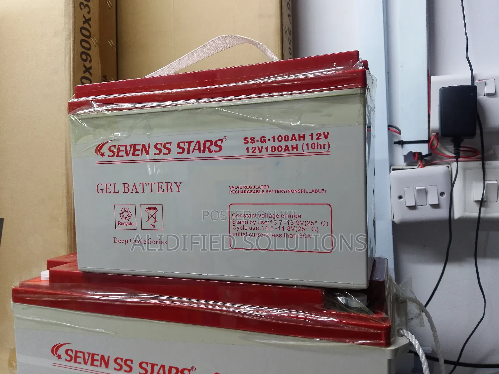 Deep Cycle Gel Battery<>100ah 12v Seven SS Stars Battery