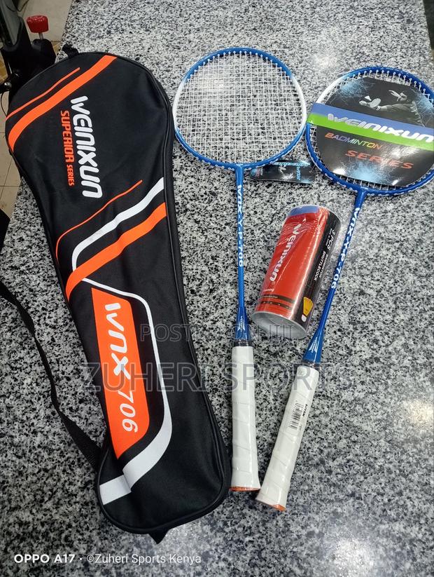 Badminton Racket Set (Professional) 2 Rackets 3 Shuttlecorks