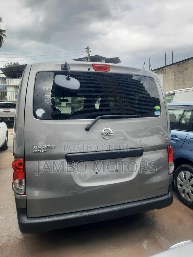 Nissan NV200 2017 Grey - thumbnail 13