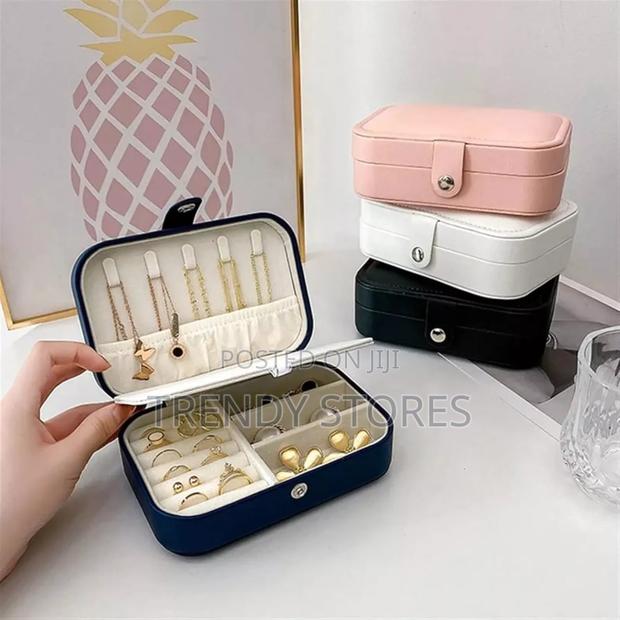 Jewelry Box - main view