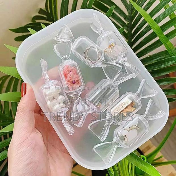 Transparent Jewelry Organizer