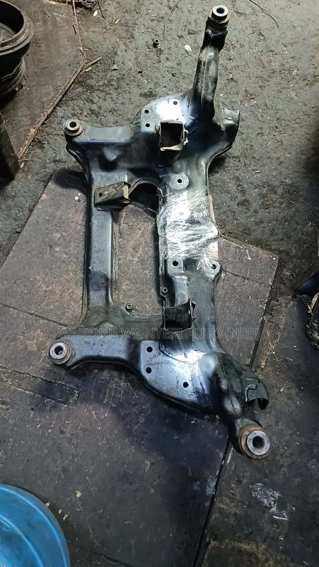 Cross Member Extrail 4 Wheel T30
