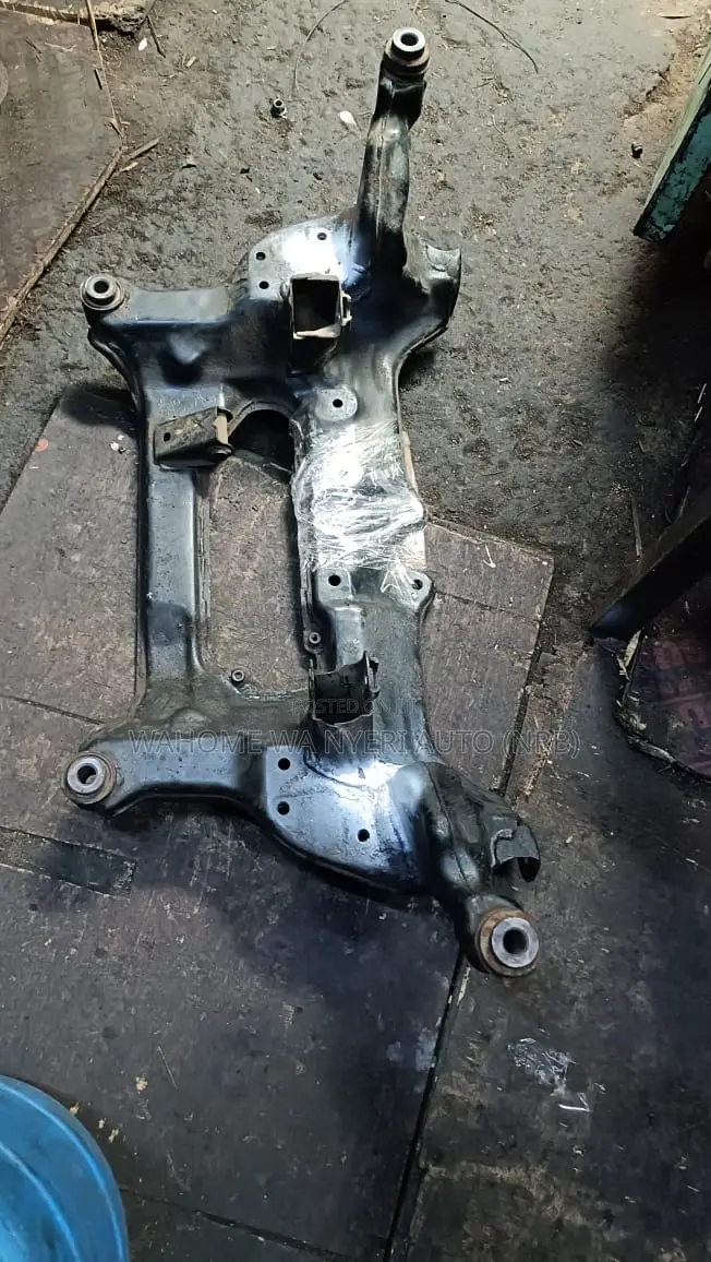 Cross Member Extrail 4 Wheel T30