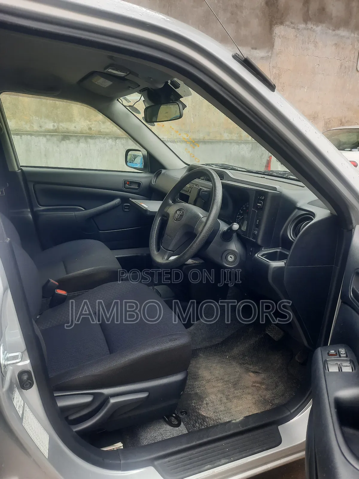 Toyota Probox 1.5 Hybrid F 2018 Silver