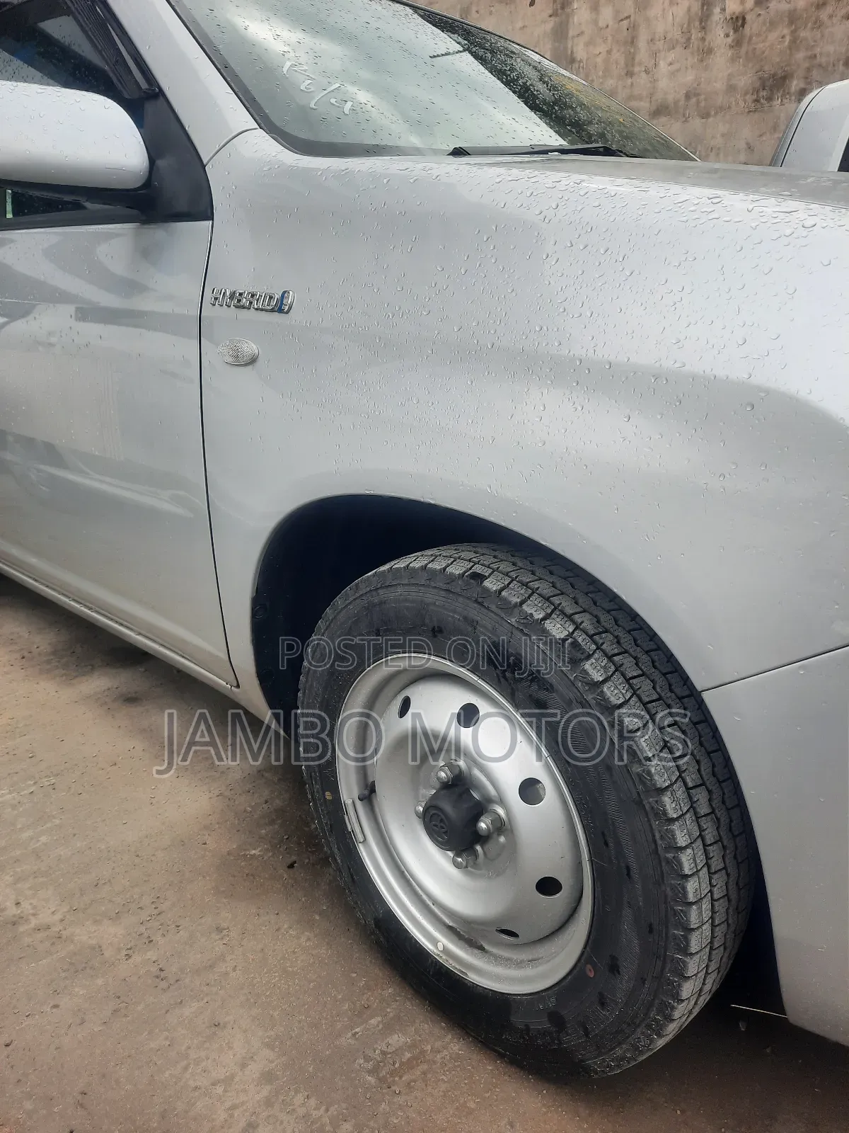 Toyota Probox 1.5 Hybrid F 2018 Silver