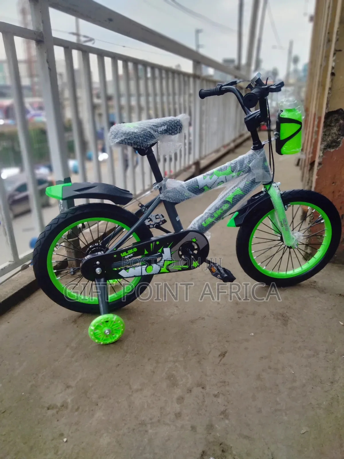 Green Size 16" Bike for Kids With Adjustable Seat