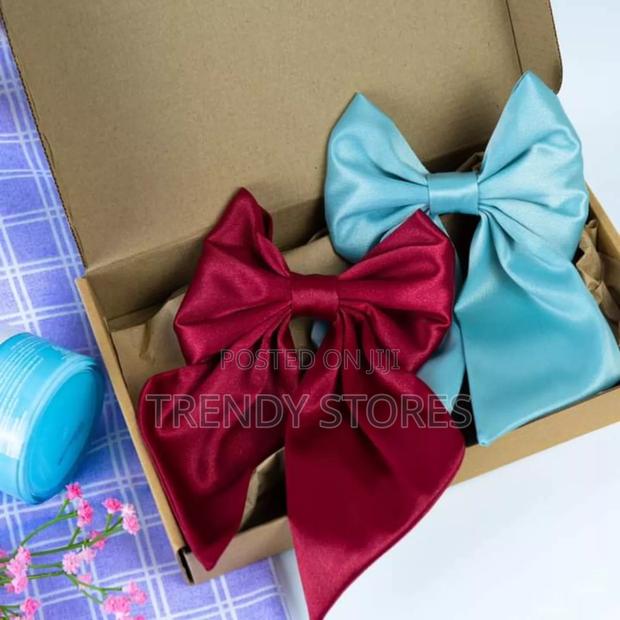 Large Bow Hair Clip - thumbnail 3