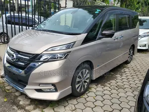 Nissan Serena 2018 Gold