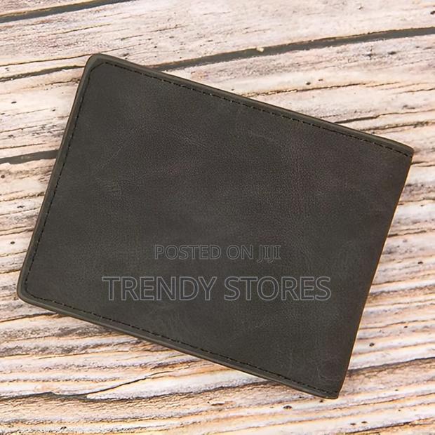 Black Men's Slim Fashion Wallet - thumbnail 3